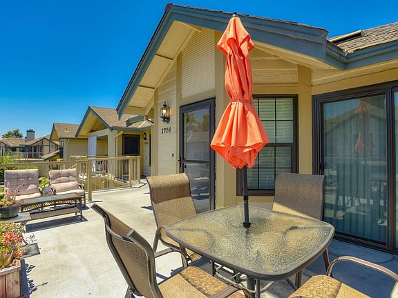 3rd image of 1716 Vista Del Sol