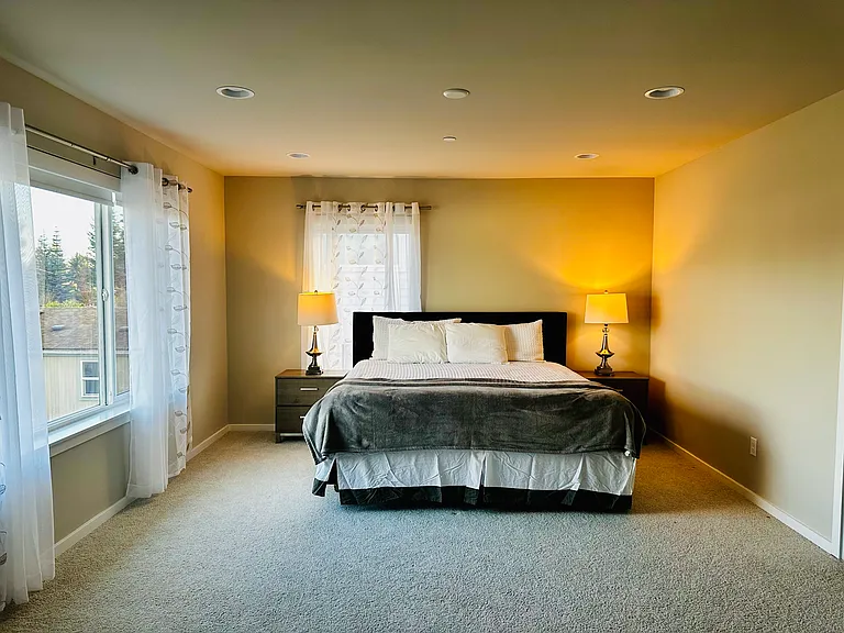 2nd floor - Master Bedroom 4