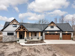 6260 Forest Glen Ln, Carver, MN 55315