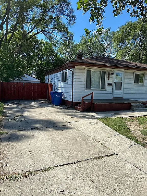 12850 Toepfer Rd photo 1