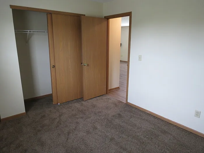 1271 Caravel Dr — Photo 9