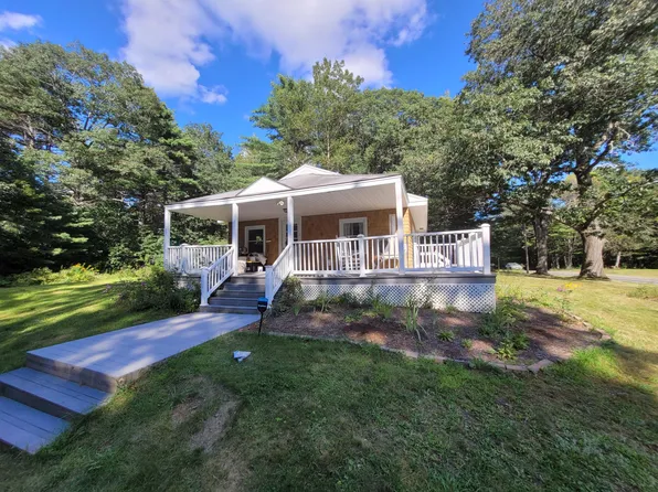 196 Forest Ave, Orono, ME 04473