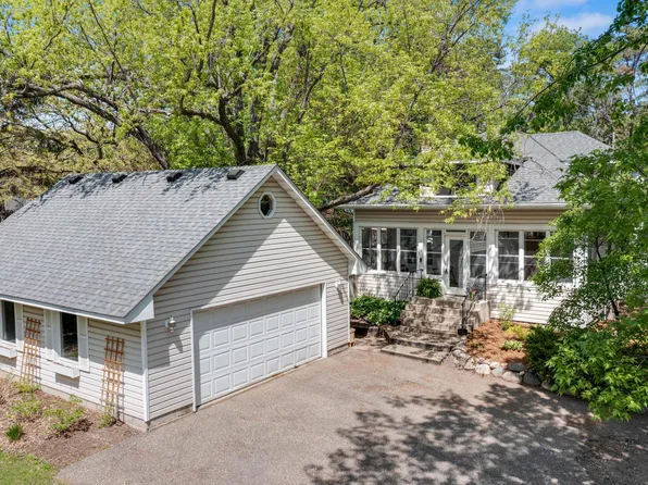 4610 Golden Valley Rd, Golden Valley, MN 55422