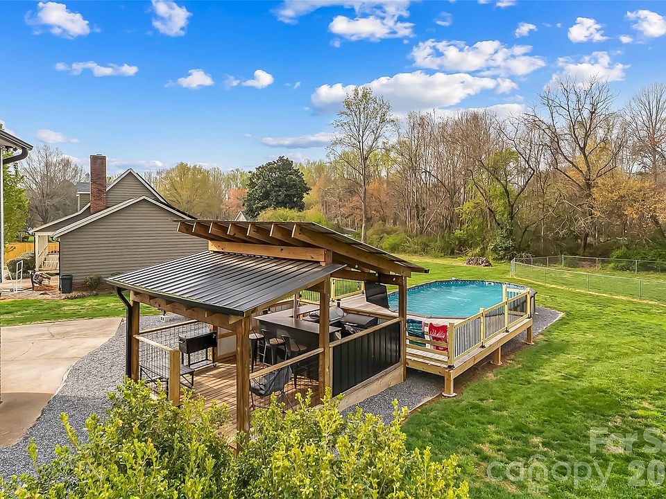 1st image of 1757 Castlewood Ct