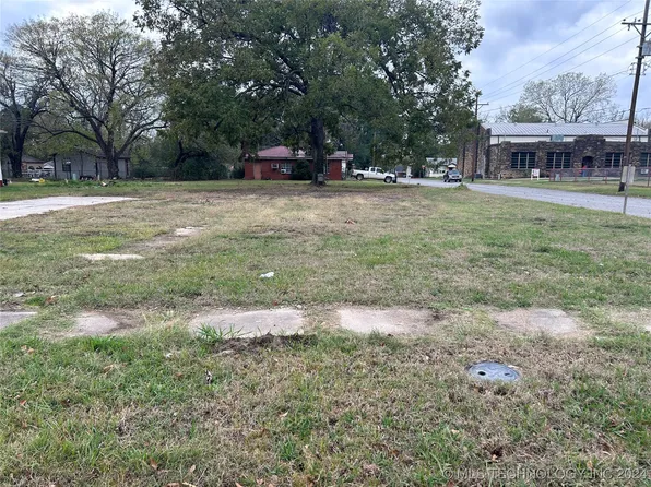 NW 3rd St, Stigler, OK 74462