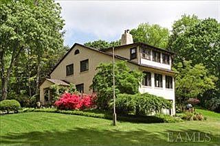 3rd image of 39 Grandview Ave