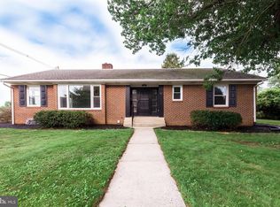 412 S 7th St, Chambersburg, PA