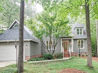 404 Ironwoods Dr, Chapel Hill, NC 27516