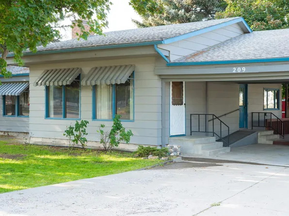 209 2nd St, Hazelton, ID 83335