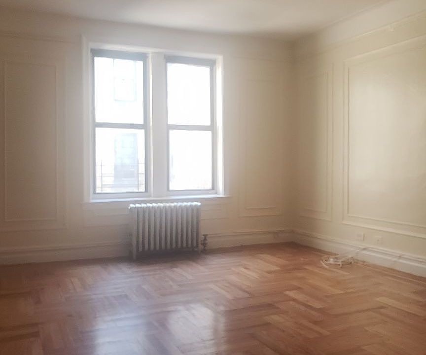 1st image of 110 Seaman Ave APT 7A