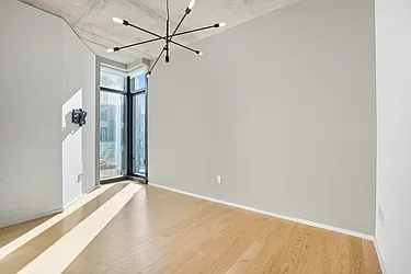 98 Front Street, #8S