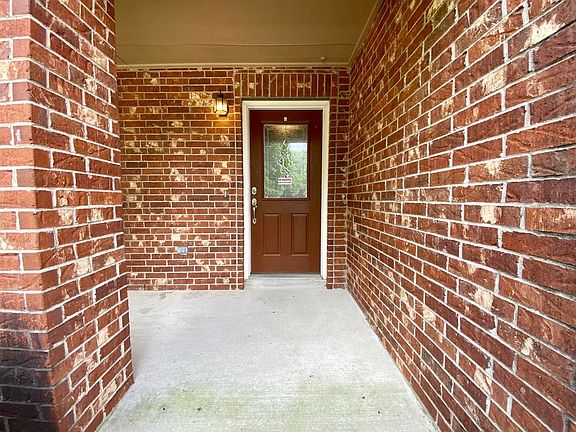 3rd image of 7318 Concerto Dr