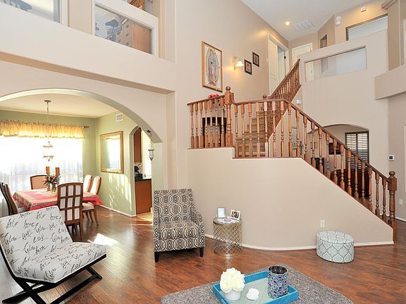 2nd image of 510 E Camino Agua Bonita