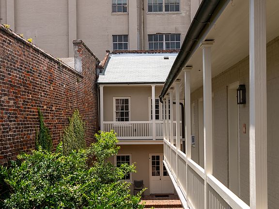 4th image of 1018 Bienville St Suite C