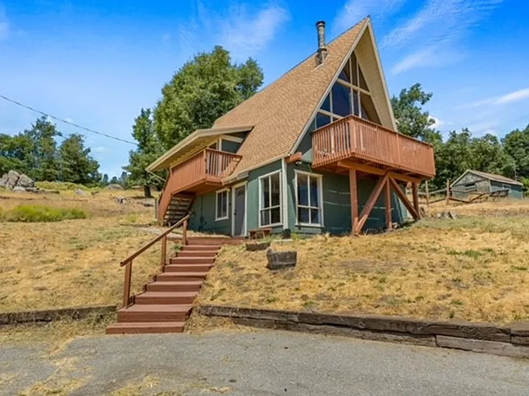 26120 Deertrail Dr — Photo 2