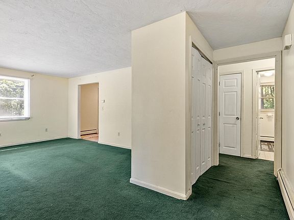 3rd image of 198 Hayden Rd #198