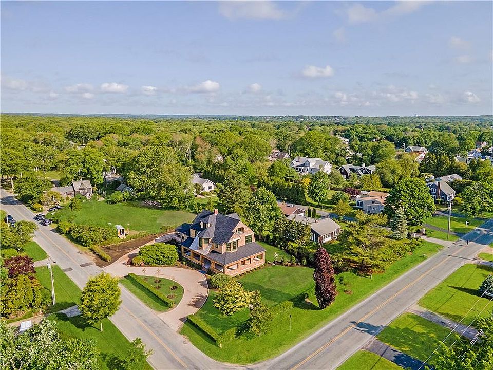 41 Gibson Ave, Narragansett, RI 02882 MLS 1336963 Zillow