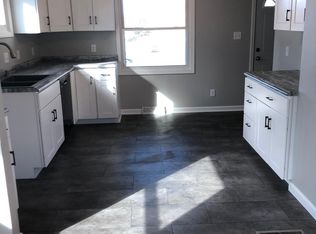 1002 Pleasant St, Watertown, WI 53098