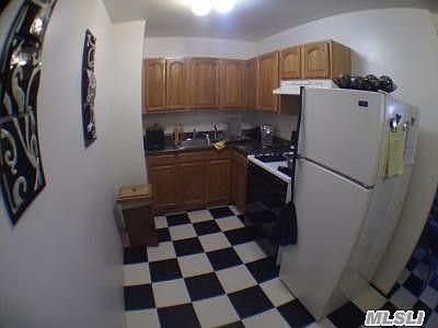 3rd image of 8915 Parsons Blvd APT 7P