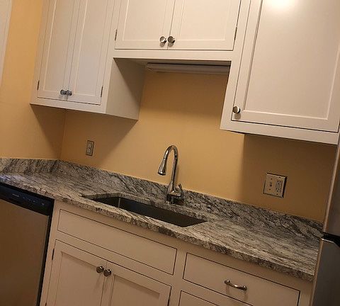 3rd image of 4428 N Oakland Ave APT 8