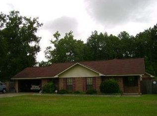 39 Kimberley Dr, Laurel, MS 39440