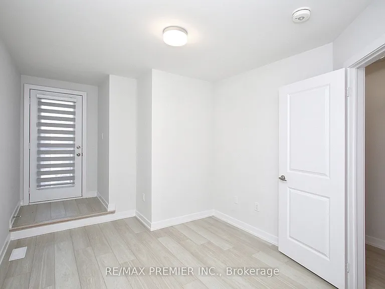 73 Akil Thomas Gdns — Photo 19