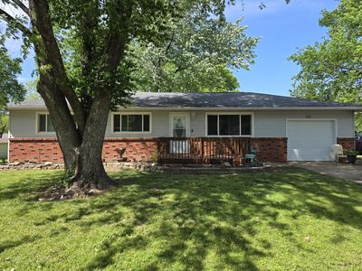 651 W Pearl Street, Aurora, MO, 65605