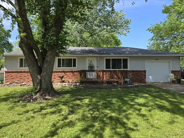 651 W Pearl Street, Aurora, MO 65605