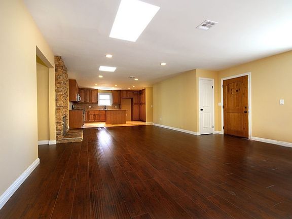 3rd image of 7530 Royer Ave