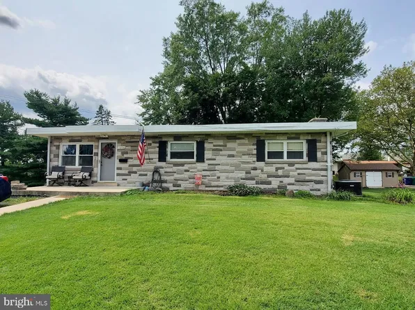 1204 Laporte St, Harrisburg, PA 17112