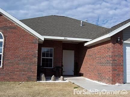1st image of 705 Gail Dr