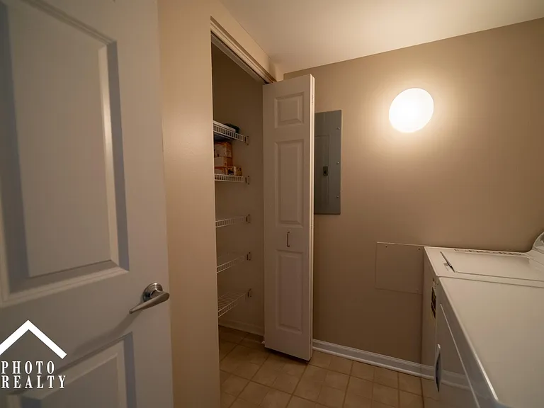 1640 Maple Ave #1208 — Photo 14