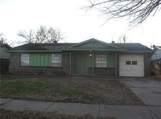1201 Ann Dr, Ennis, TX 75119