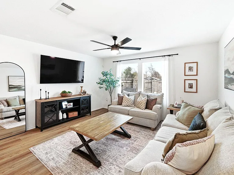 200 George Neggan Ln — Photo 4