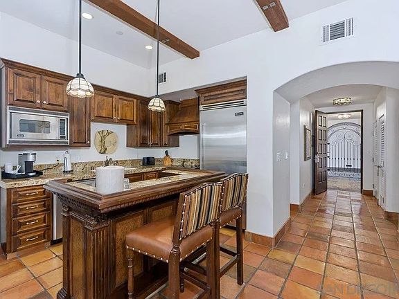 4th image of 7319 Estrella De Mar Rd #10