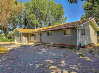 579 Maddox Ln, Powell, WY 82435