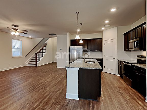 4th image of 1017 Bluewater Point Dr