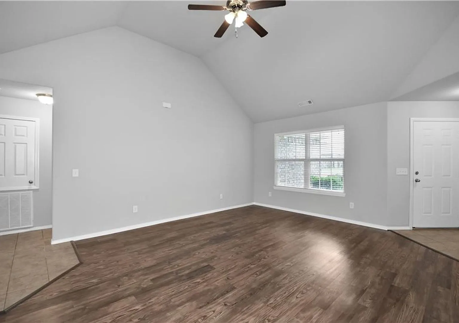 Great home near Bentonville West — Photo 2