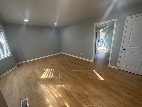 4th image of 588 Bessie Ln