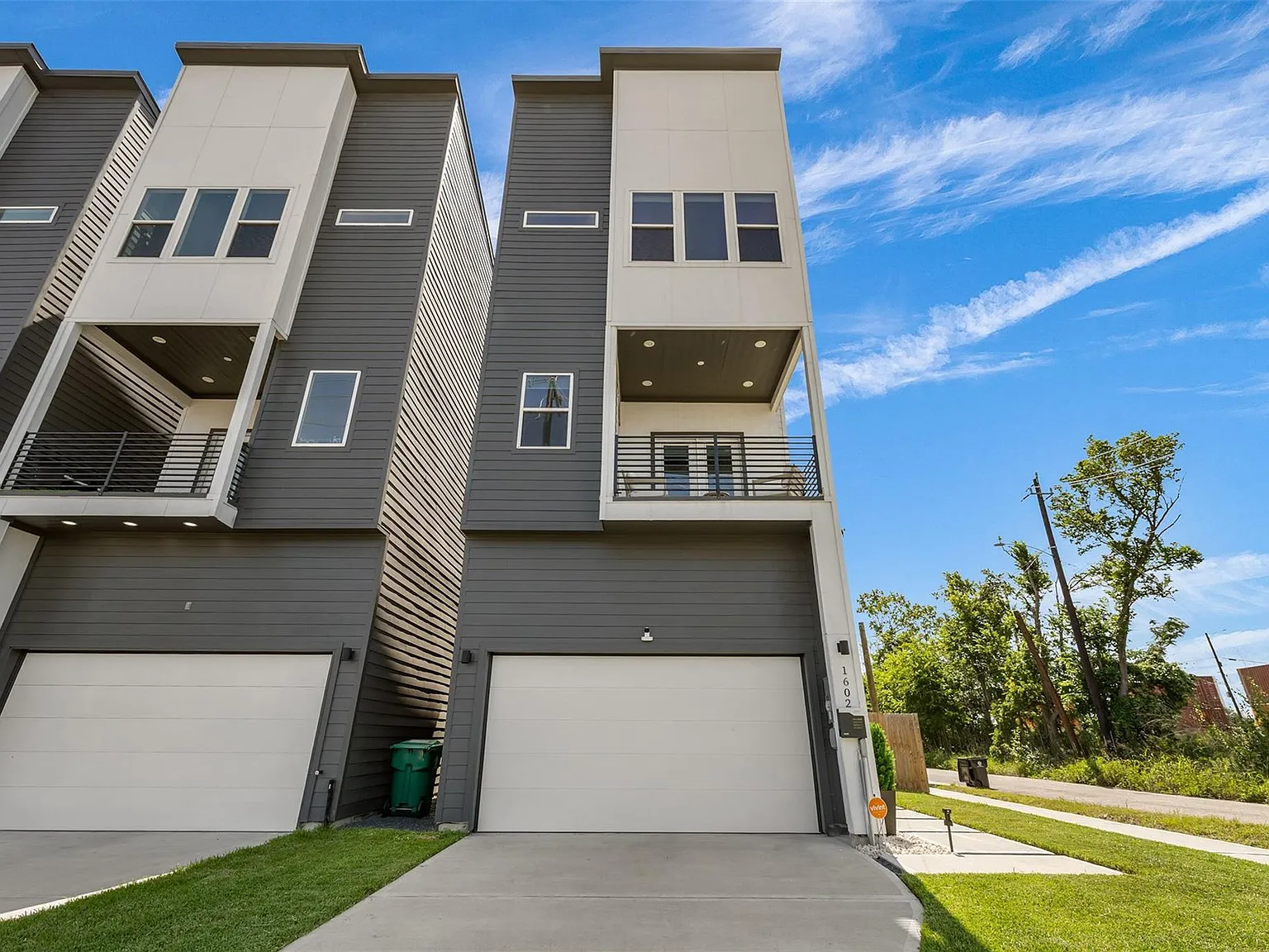 3 bed, 3.5 bath, 1740 sqft, $2,800 — Photo 2