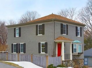 35 Chestnut St, Marblehead, MA 01945