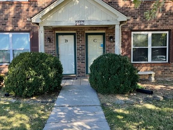 2nd image of 9117 Parktop Ln APT C