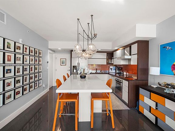 4th image of 2155 Washington Ct APT 205