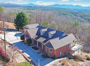 1097 Logans Ridge Rd, Cleveland, GA 30528