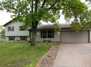 10129 Uplander St NW, Coon Rapids, MN 55433