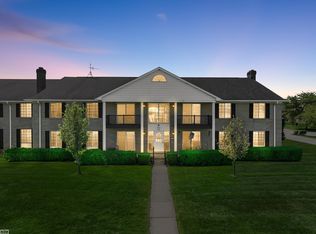 11810 Fifteen Mile Rd APT B10, Sterling Heights, MI 48312