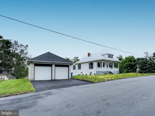 1002 4th Ave, Steelton, PA 17113