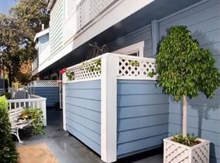 10916 Moorpark St APT 3, North Hollywood, CA 91602