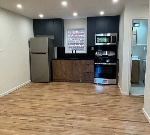 5th image of 286 Main Ave APT 1