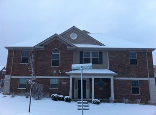 27W736 N Meadowview Dr, Winfield, IL 60190